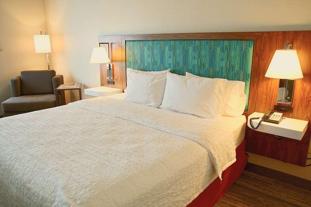 Hampton Inn & Suites Cathedral City Δωμάτιο φωτογραφία
